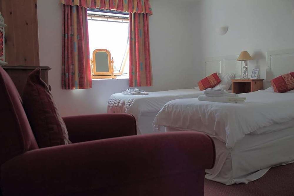 The Menai Hotel And Bar Bangor  Luaran gambar